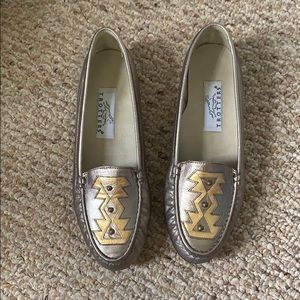 VINTAGE Trotters Aztec Loafers